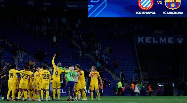 Watch: Early end to Barcelona’s title celebrations after Espanyol fans invade pitch11