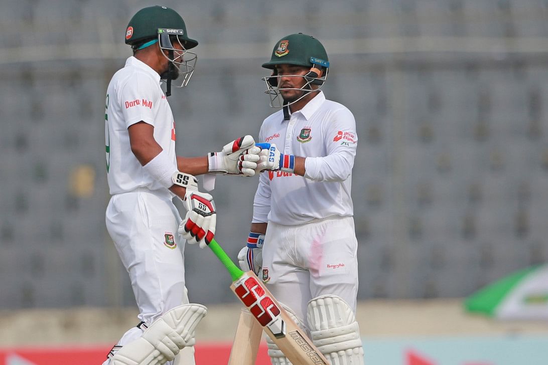 Tigers race to 50 in second innings, take lead past 3001