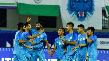 Watch: Pakistan goalie Saqib Hanif’s blunder helps Sunil Chhetri put India in front at the SAFF Championship2